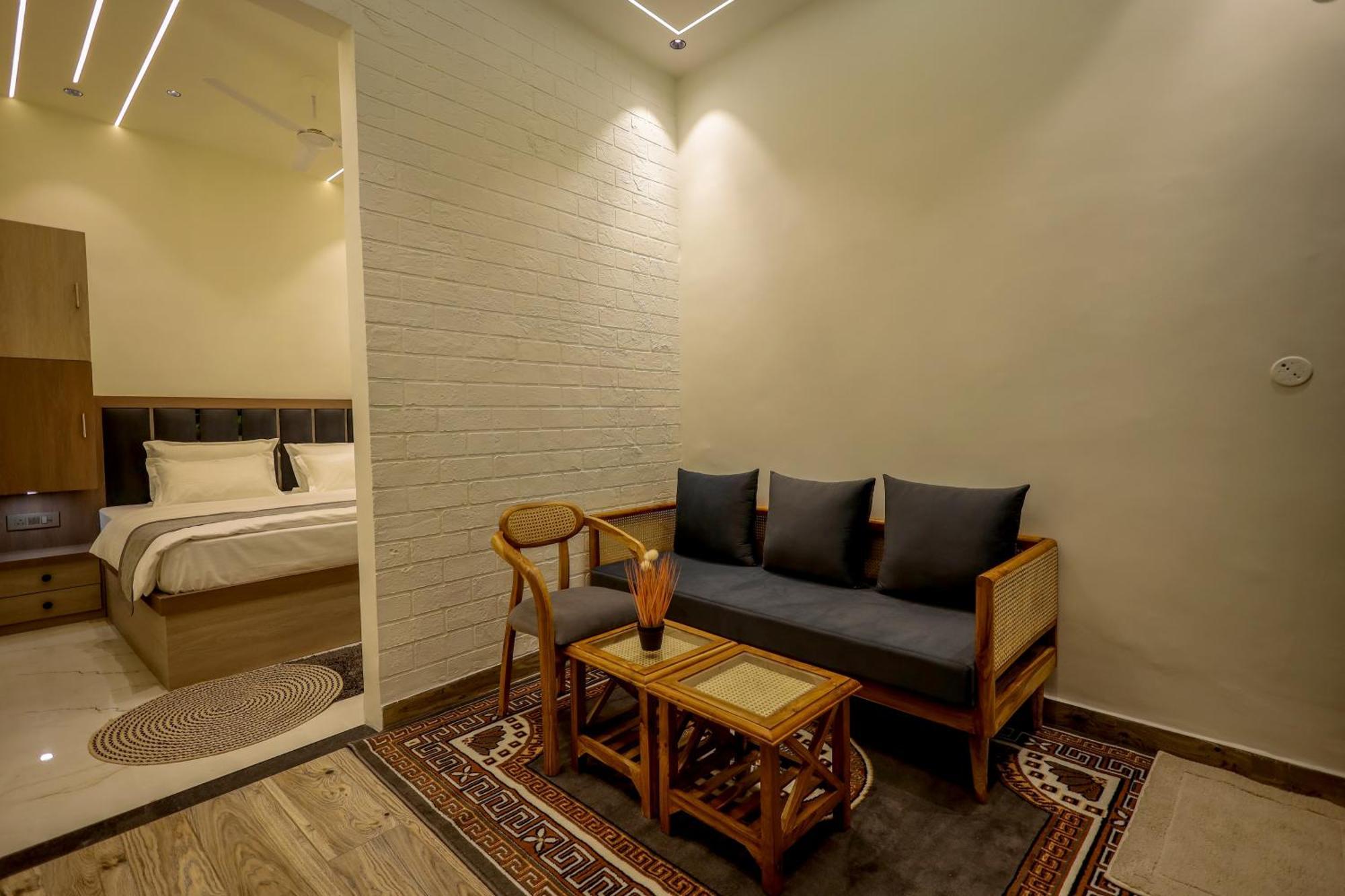 Narayana Homes Mathura Bagian luar foto